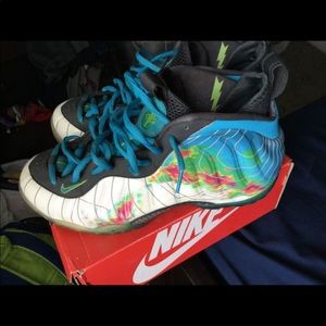Weatherman foamposites